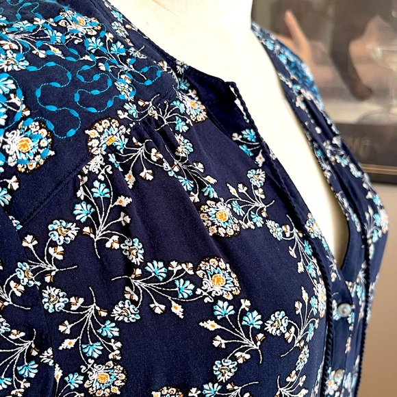 EDC Navy floral blouse - Navy floral - AU Size L - Picture 2 of 5